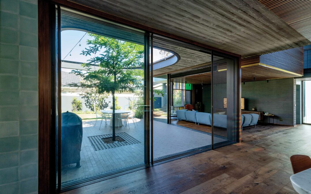 Why Centor’s Retractable Flyscreens are Perfect for Summer